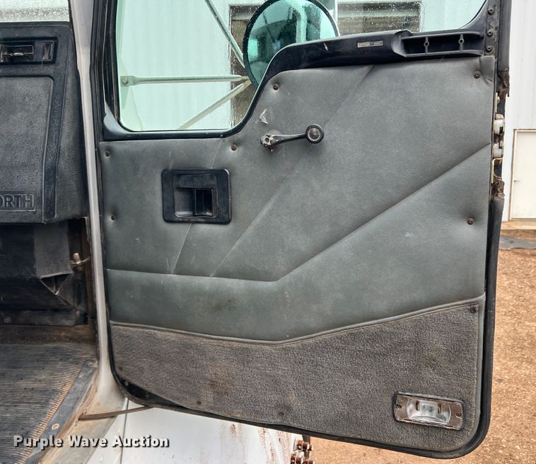 image for item DS8251 1999 Kenworth T300  dump flatbed truck