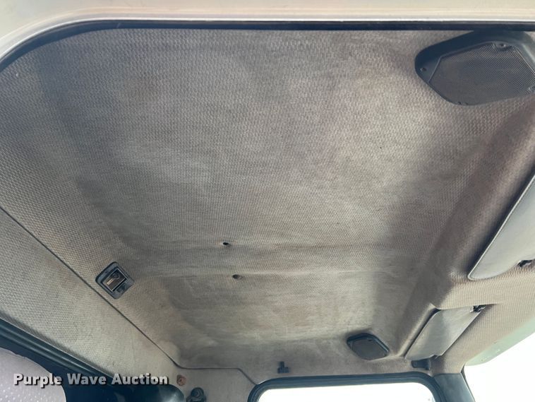 image for item DS8251 1999 Kenworth T300  dump flatbed truck