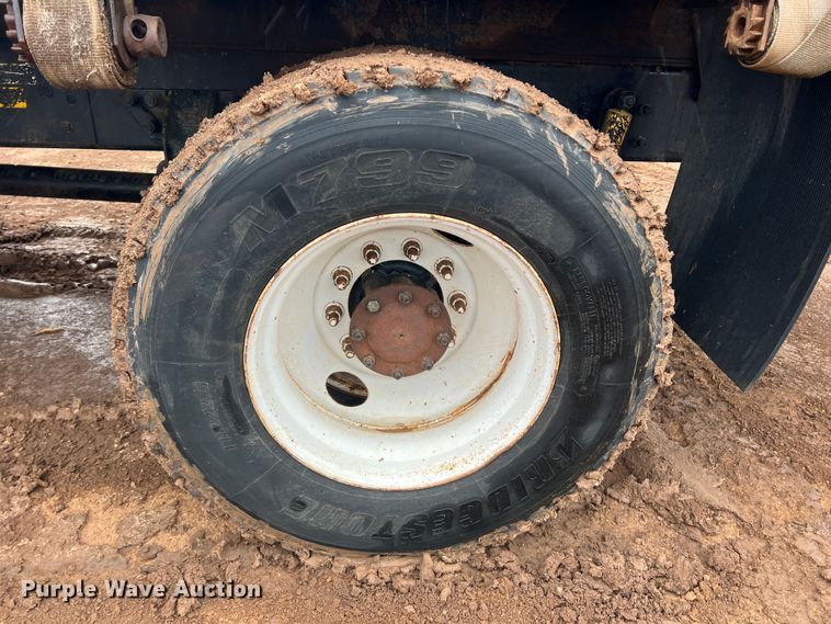 image for item DS8251 1999 Kenworth T300  dump flatbed truck