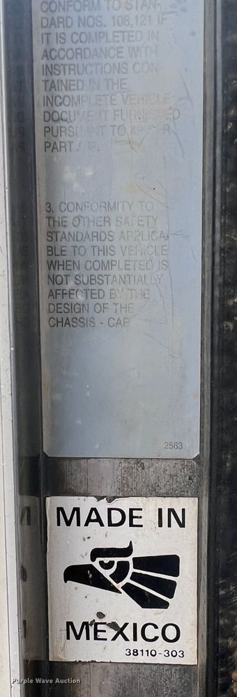 image for item DS8251 1999 Kenworth T300  dump flatbed truck