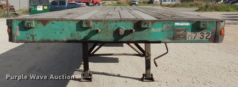 image for item HB9760 1990 Fontaine TP-3-4570A extendable flatbed trailer