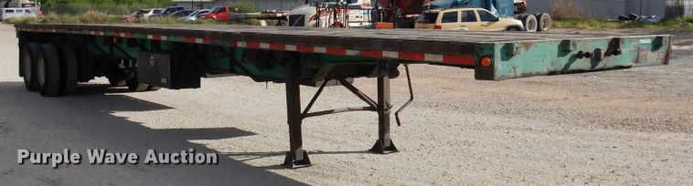 image for item HB9760 1990 Fontaine TP-3-4570A extendable flatbed trailer