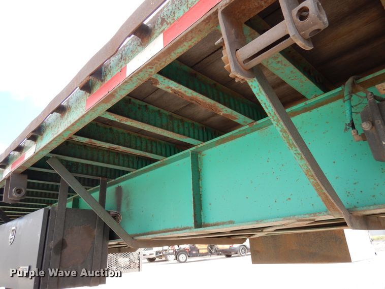 image for item HB9760 1990 Fontaine TP-3-4570A extendable flatbed trailer