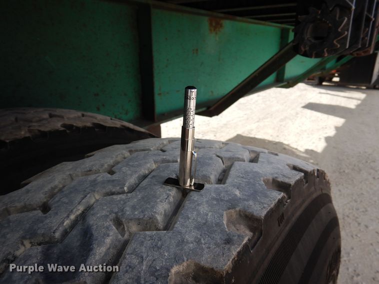 image for item HB9760 1990 Fontaine TP-3-4570A extendable flatbed trailer