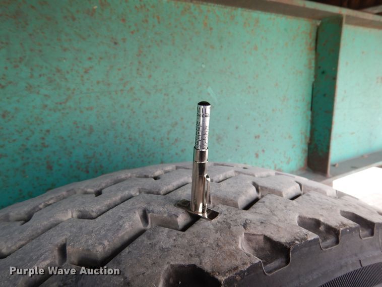 image for item HB9760 1990 Fontaine TP-3-4570A extendable flatbed trailer