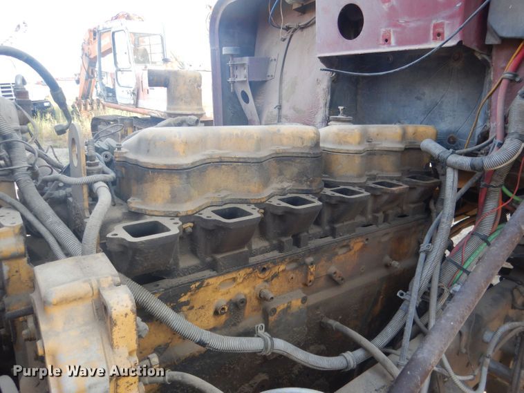 image for item HU9446 1987 Freightliner FLC12064 semi truck