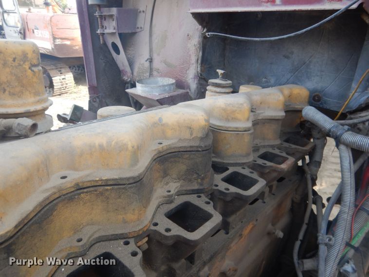 image for item HU9446 1987 Freightliner FLC12064 semi truck