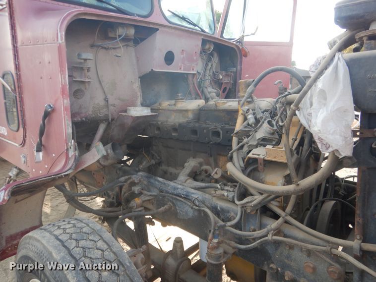 image for item HU9446 1987 Freightliner FLC12064 semi truck