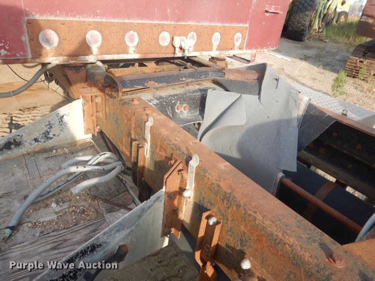 image for item HU9446 1987 Freightliner FLC12064 semi truck