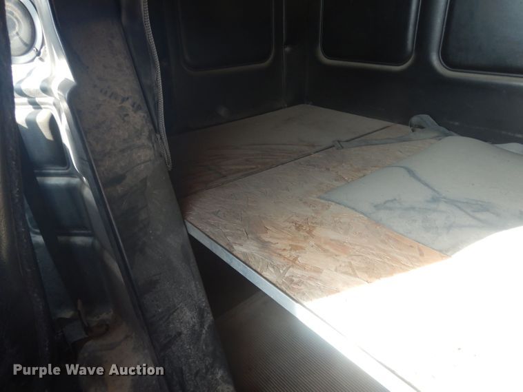 image for item HU9448 1993 Mack CH613 semi truck