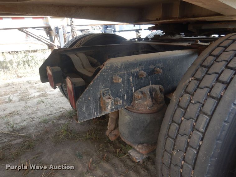 image for item HU9448 1993 Mack CH613 semi truck