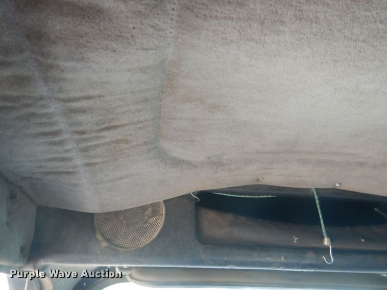 image for item HU9449 1988 Freightliner  semi truck