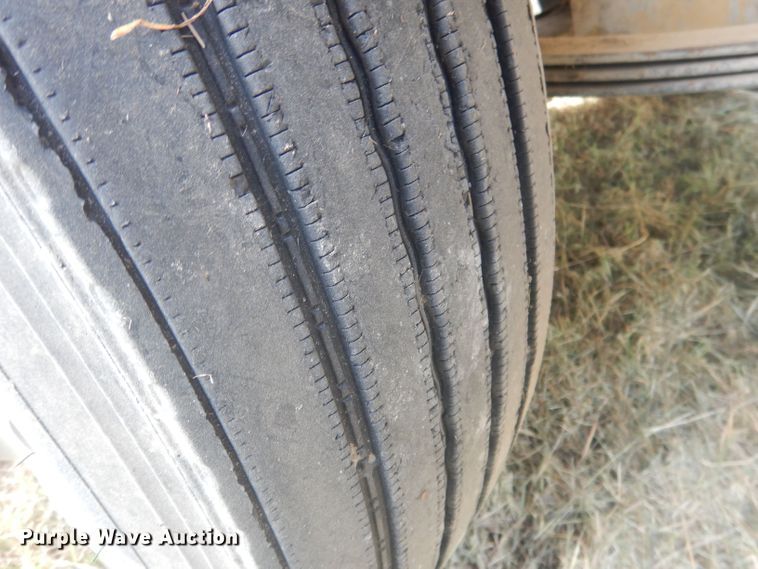 image for item HU9449 1988 Freightliner  semi truck