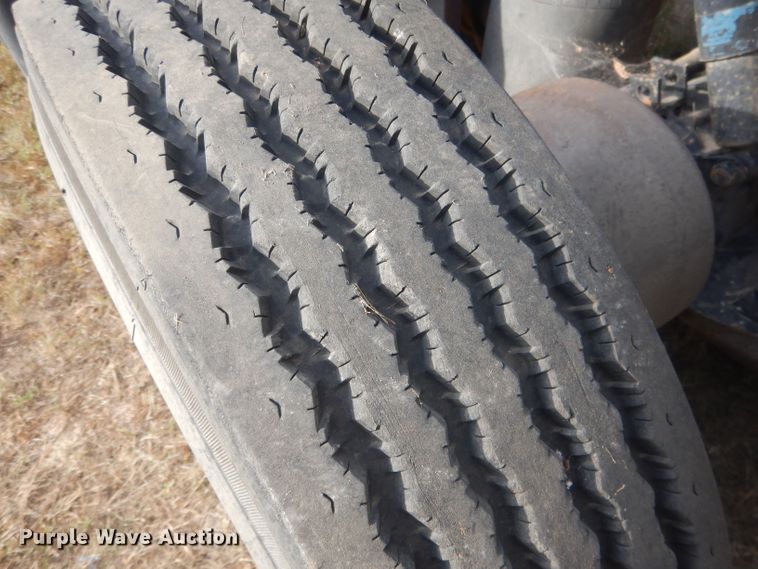 image for item HU9449 1988 Freightliner  semi truck