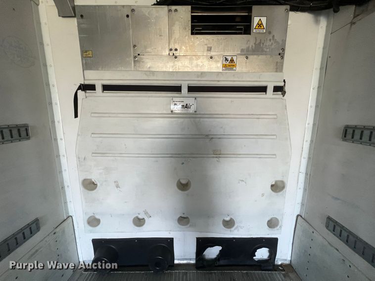 image for item IA9113 2016 Great Dane  refrigerated van trailer