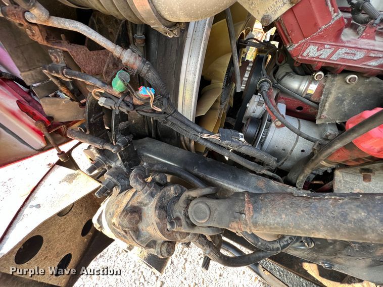 image for item IA9115 2012 Mack CXU613  semi truck