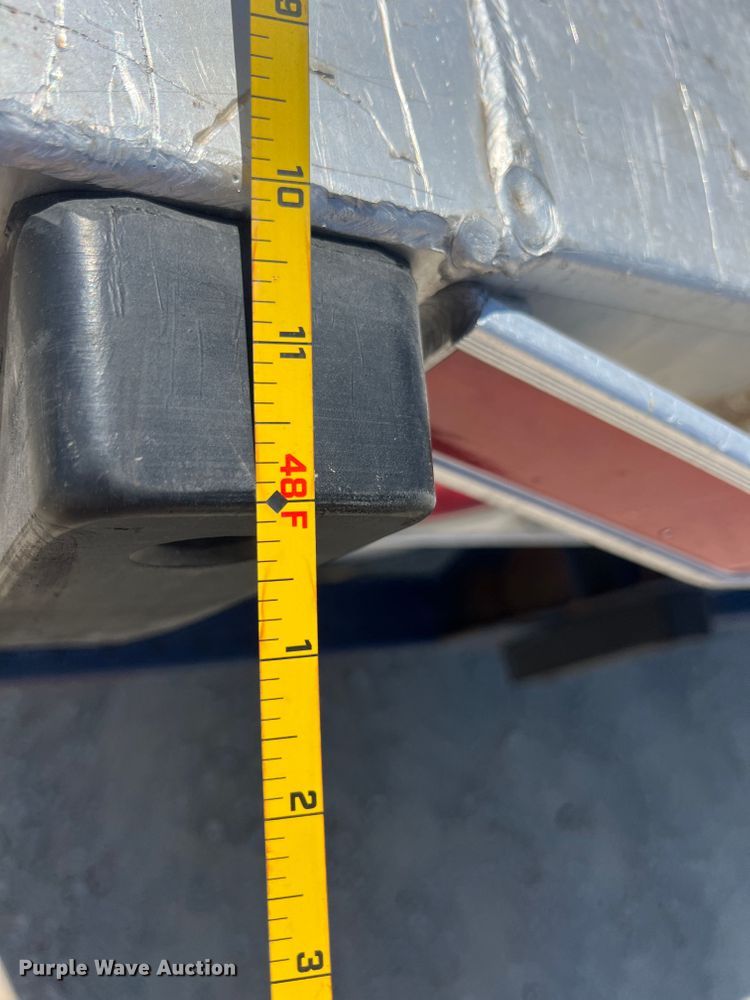 image for item IA9131 2015 Great Dane FLP-0024-00048  flatbed trailer