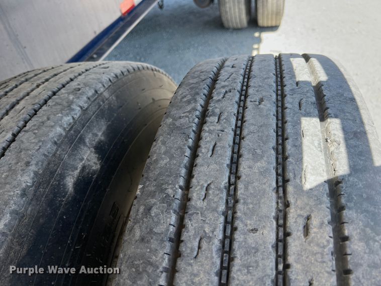 image for item IA9131 2015 Great Dane FLP-0024-00048  flatbed trailer