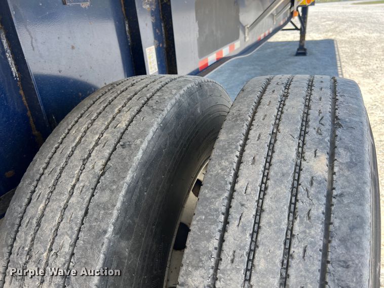 image for item IA9131 2015 Great Dane FLP-0024-00048  flatbed trailer