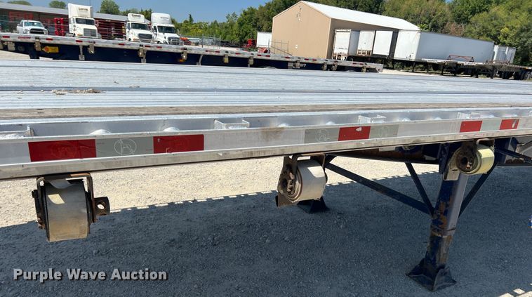 image for item IA9132 2015 Great Dane FLP-0024-00048  flatbed trailer