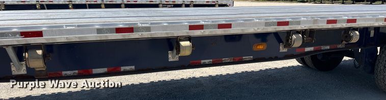 image for item IA9132 2015 Great Dane FLP-0024-00048  flatbed trailer