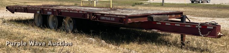 image for item IA9133 1995 Trail Eze D30T30  tilt deck equipment trailer