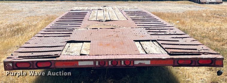 image for item IA9133 1995 Trail Eze D30T30  tilt deck equipment trailer