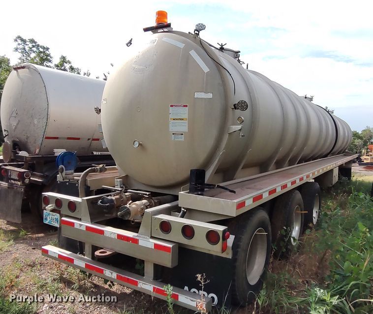 image for item JR9444 2012 Acro 8400  tank trailer