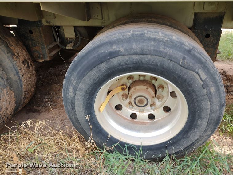 image for item JR9444 2012 Acro 8400  tank trailer