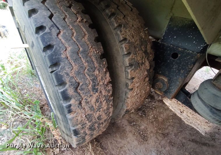 image for item JR9444 2012 Acro 8400  tank trailer