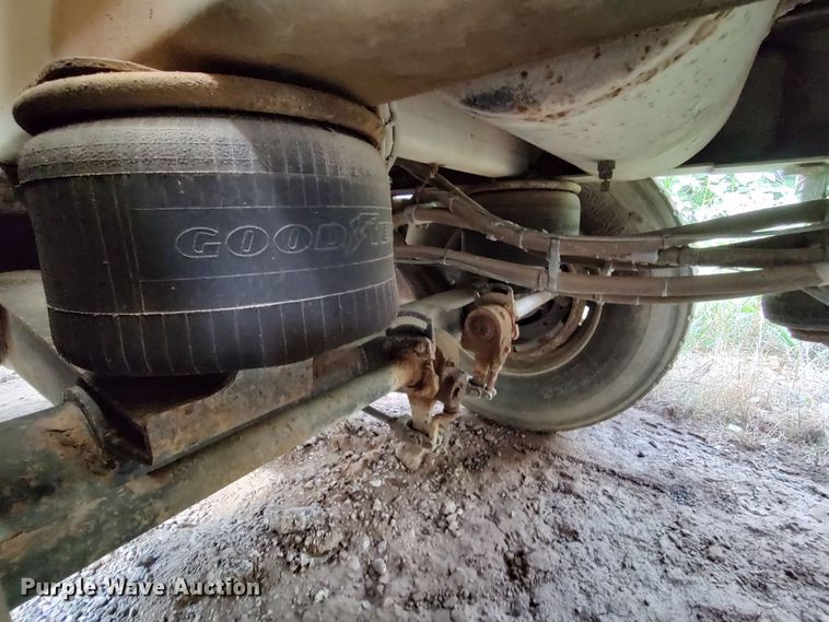 image for item JR9444 2012 Acro 8400  tank trailer