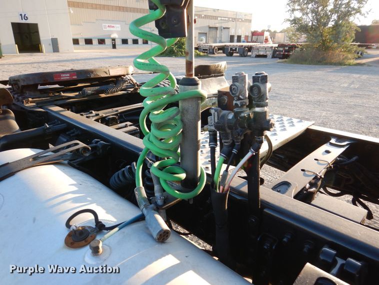 image for item KF9517 2013 Freightliner Coronado  semi truck