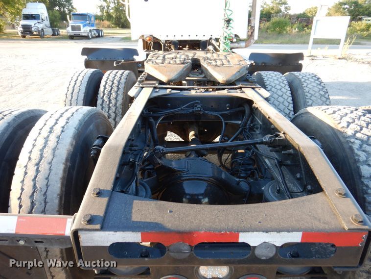 image for item KF9517 2013 Freightliner Coronado  semi truck