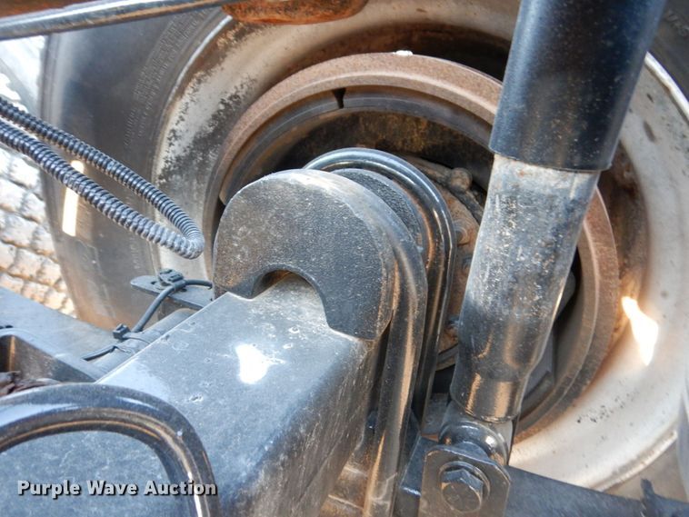 image for item KF9517 2013 Freightliner Coronado  semi truck