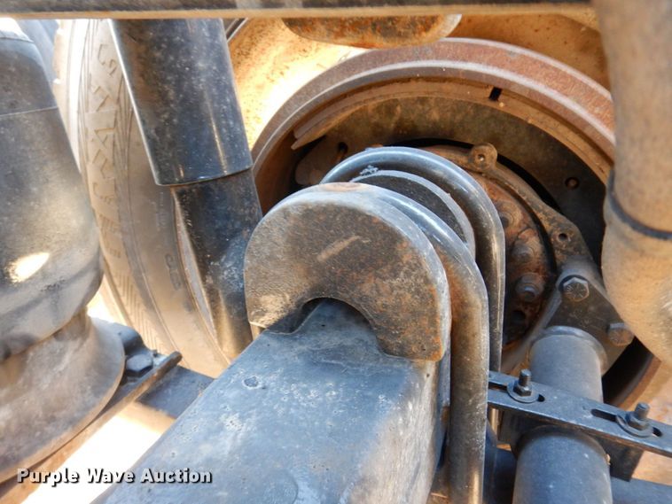 image for item KF9517 2013 Freightliner Coronado  semi truck