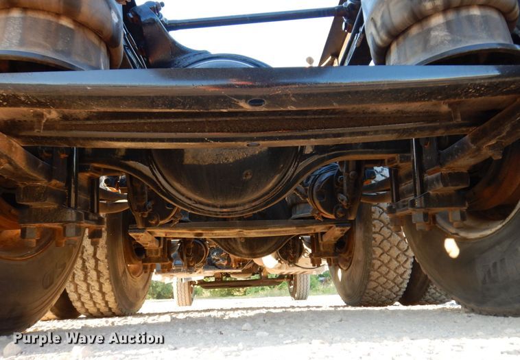 image for item KF9517 2013 Freightliner Coronado  semi truck