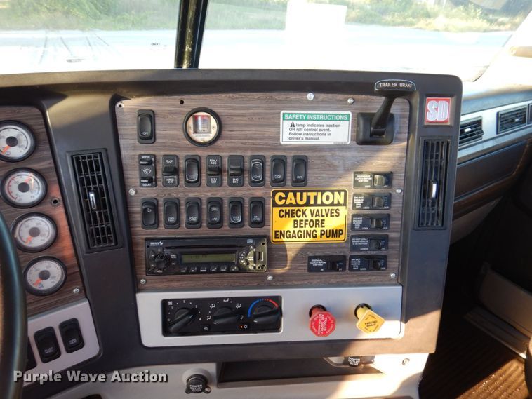 image for item KF9517 2013 Freightliner Coronado  semi truck