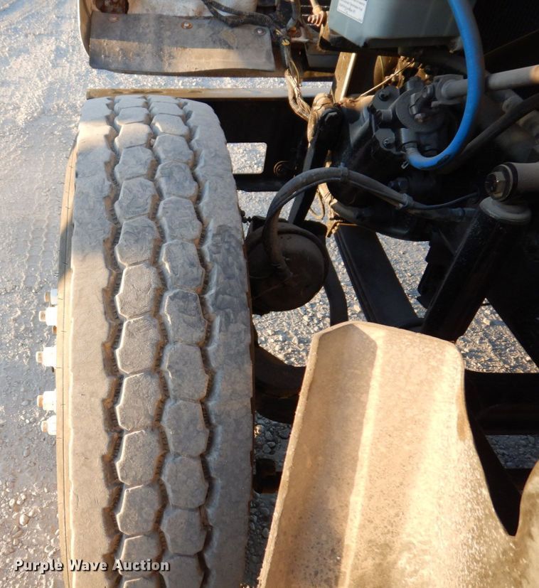 image for item KF9517 2013 Freightliner Coronado  semi truck