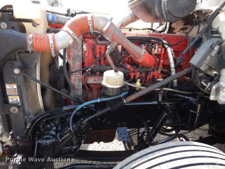 image for item KW9519 2011 Peterbilt 386  semi truck