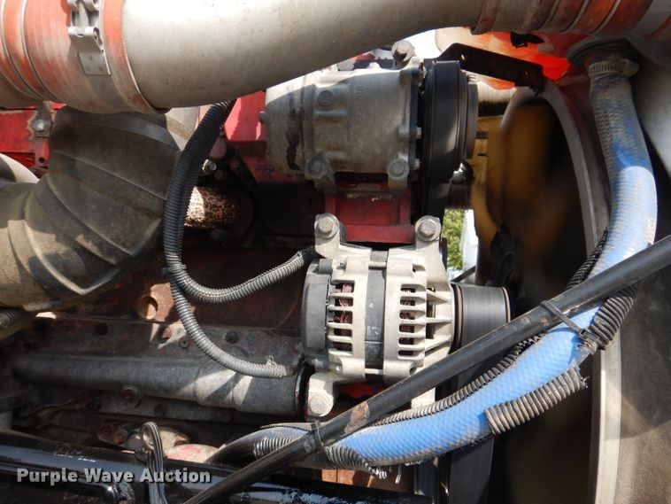 image for item KW9519 2011 Peterbilt 386  semi truck