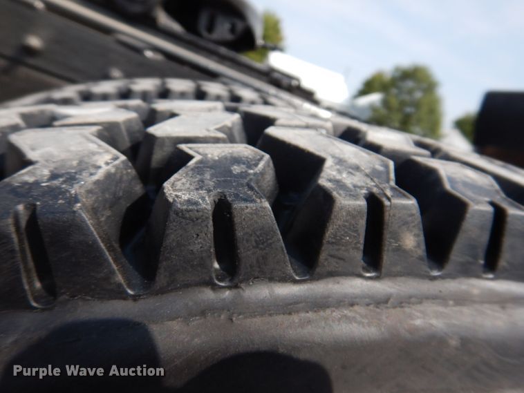 image for item KW9519 2011 Peterbilt 386  semi truck