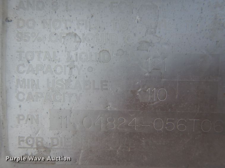 image for item KW9519 2011 Peterbilt 386  semi truck