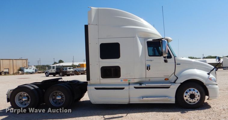 image for item LB9968 2012 International ProStar  Semi truck