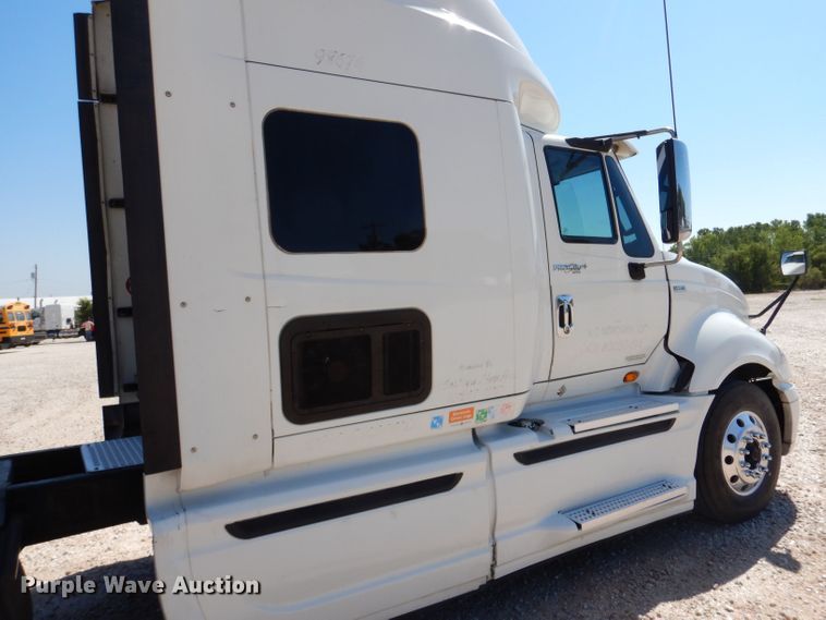image for item LB9968 2012 International ProStar  Semi truck