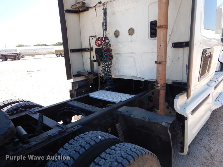 image for item LB9968 2012 International ProStar  Semi truck