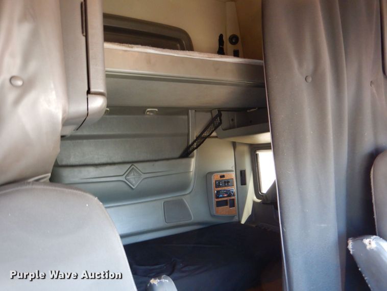 image for item LB9968 2012 International ProStar  Semi truck