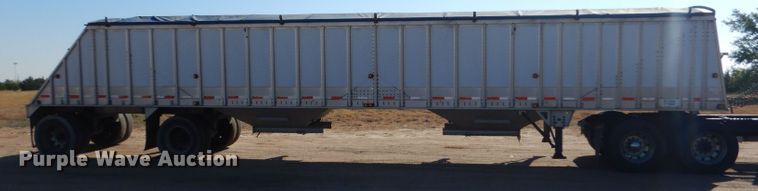 image for item LB9973 2006 Cornhusker 800 ALSSR-6805-5623  grain trailer