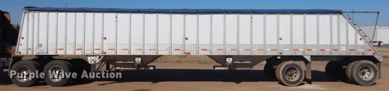 image for item LB9973 2006 Cornhusker 800 ALSSR-6805-5623  grain trailer