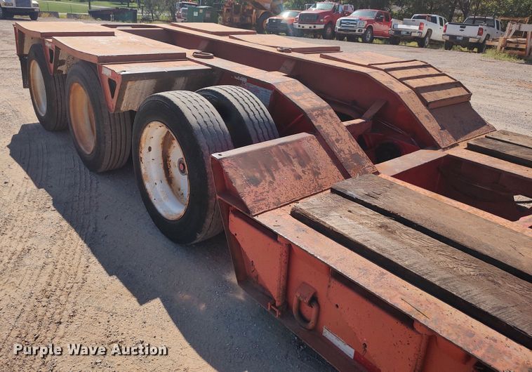 image for item LK9225 1999 Trail King  lowboy equipment trailer