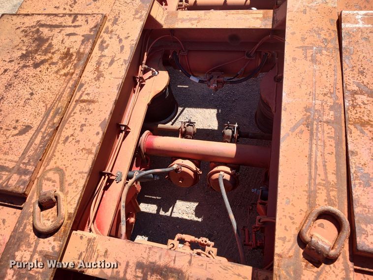 image for item LK9225 1999 Trail King  lowboy equipment trailer